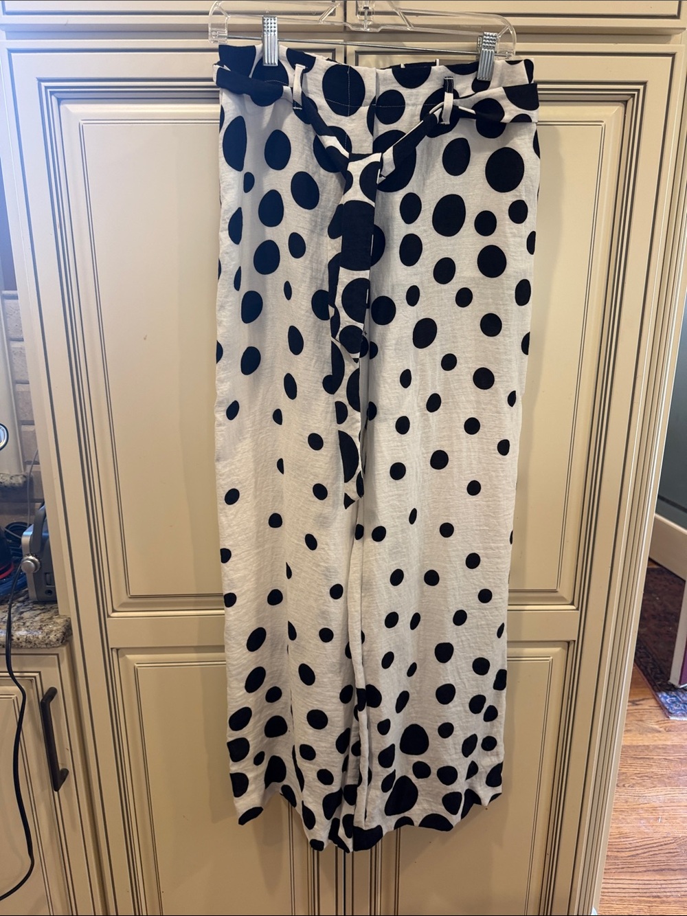 Chico's Black & White Polka Dot wide pants with Self-Tie
